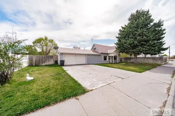 ee0f60273ba7a06f3ac2d0271204f8d4l-m4024142692rd-w1280_h960